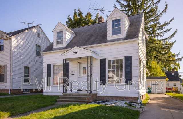 18312 Highland Dr Gallery 1