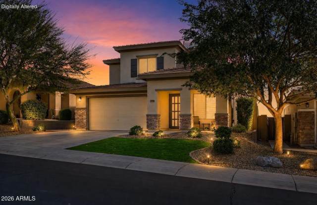 7135 W DESERT MIRAGE Drive Gallery 1