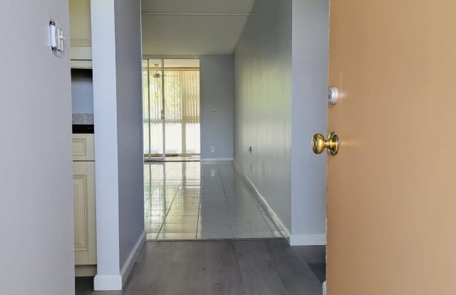 900 Ne 12th Ave photos photos