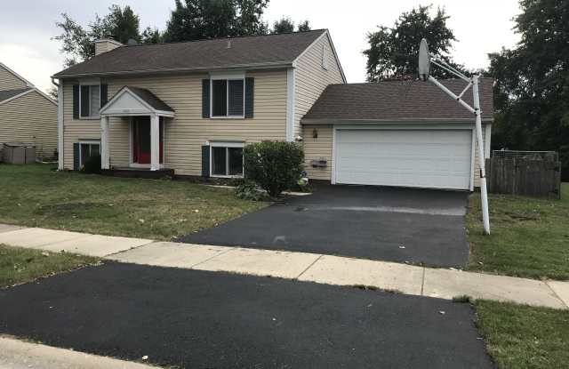 2405 Blue Spruce Ln photos photos