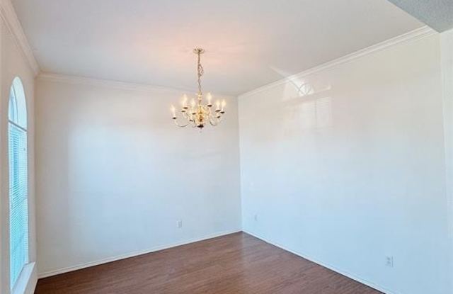 4324 Lansbury Lane Gallery 2