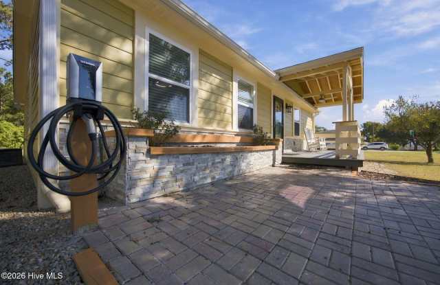 2878 Sea Aire Drive SW Gallery 4
