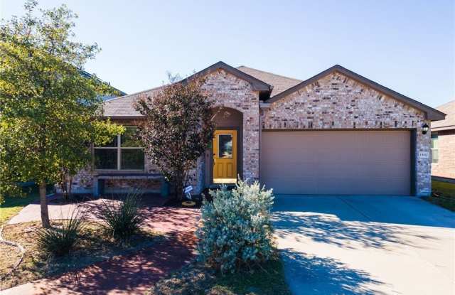 1502 Shims Boulevard photos photos