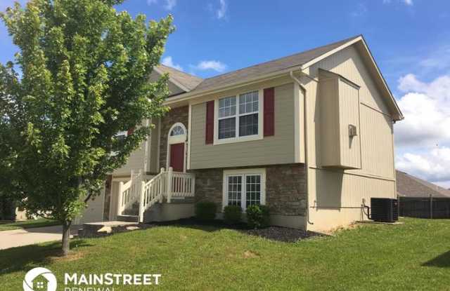 1609 Northwest High View Drive Gallery 3