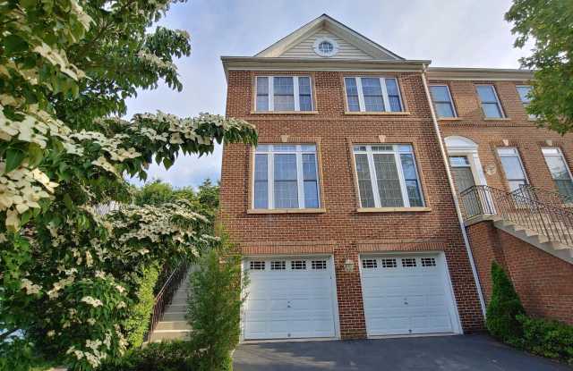 9965 CYRANDALL DR - 9965 Cryandall Drive, Oakton, VA 22124
