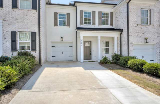 1955 Avenel Lane Gallery 1