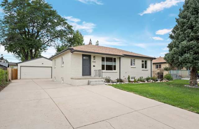 4 Bedroom Home with Large Yard and Finished Basement in Harvey Park Gallery 3