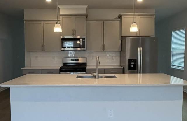 1373 Hasse Avenue Gallery 3