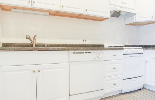 170 West Menomonee photos photos