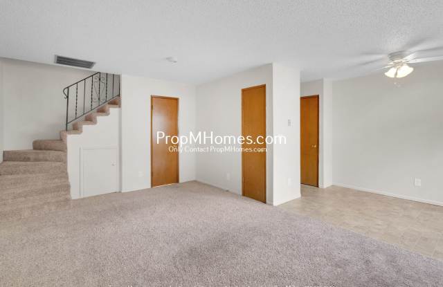Two Story Two Bedroom in Beaverton - Deposit Special! photos photos