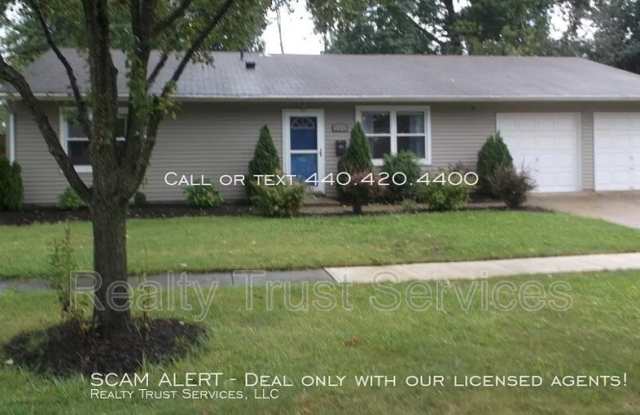 243 Jananna Drive - 243 Jananna Drive, Berea, OH 44017