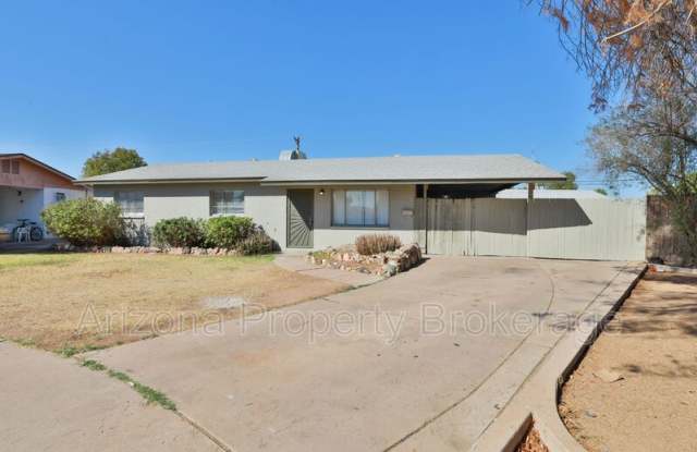1026 S. Grand Gallery 1