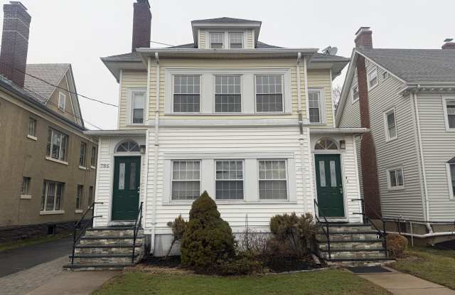 786 Farmington Avenue unit: 3Rd Floor photos photos