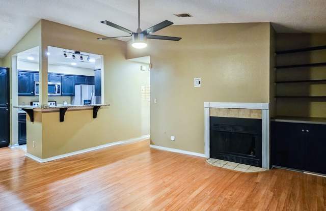 2 Bed, 2 Bath Condo in the Heart of Pensacola Gallery 1