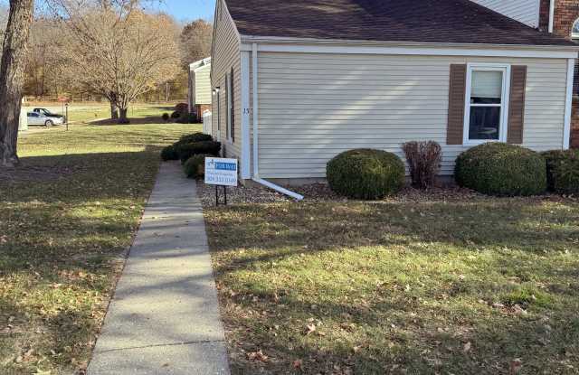 15 South Yorktown Road - 15 South Yorktown Road, McDonough County, IL 61455