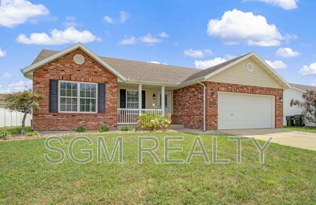1116 Maplewood Ln Gallery 2