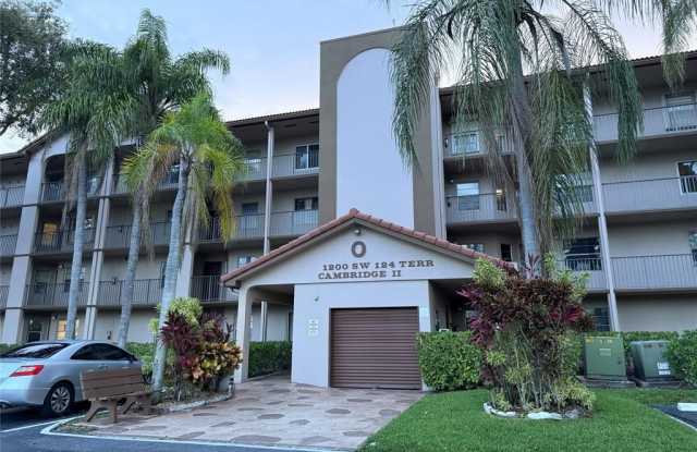 1200 SW 124th Ter photos photos