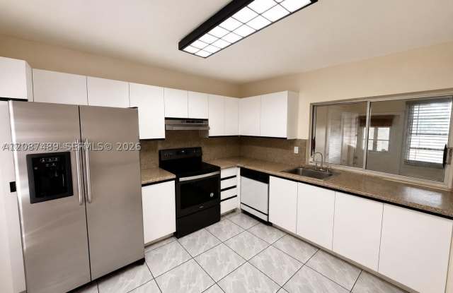 17215 SW 112 CT Gallery 3
