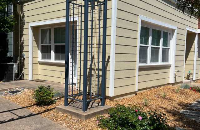 Studio in North East Santa Rosa photos photos