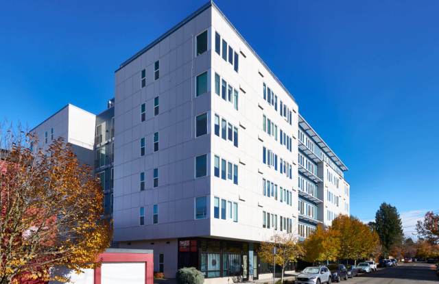 Square One Apartments Gallery 2