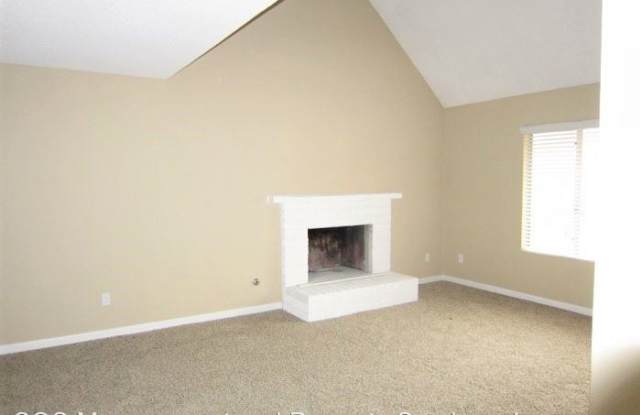 1530 Kelton Road Gallery 4