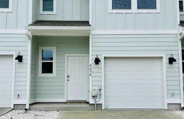 8634 Meadow Flower Ln - 8634 Meadow Flower Lane, Ensley, FL 32514