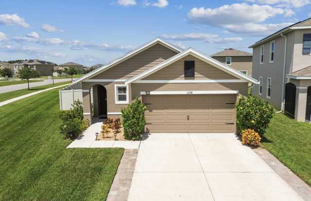 1398 Crescent Hoop Way - 1398 Crescent Hoop Way, Wesley Chapel, FL 33543