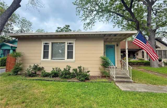 460 Comal Avenue photos photos