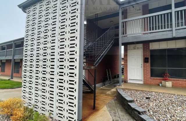 6011 Barton Dr Shawnee, KS 66203 / 1 bed / 1 bath apartment -Rent $850 - 60 West Apartments photos photos
