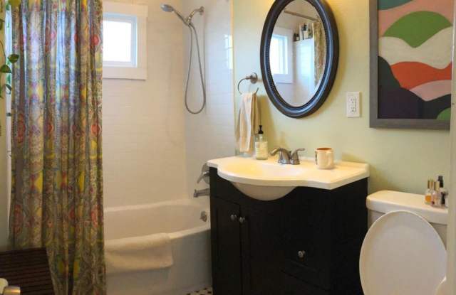 5125 South Wilton Place Gallery 2