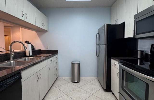 5 Plantation Drive unit: 206 - 5 Plantation Drive, West Vero Corridor, FL 32966