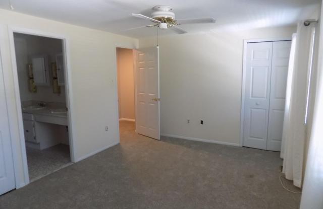 702 TOWNE CENTER DRIVE photos photos