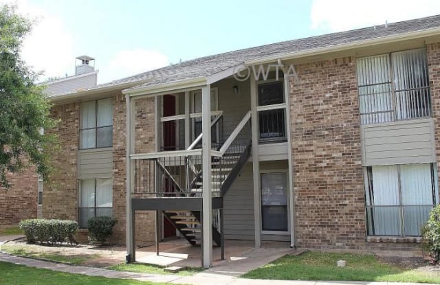 1500 S IH35 - 1500 S Interstate 35, Round Rock, TX 78681