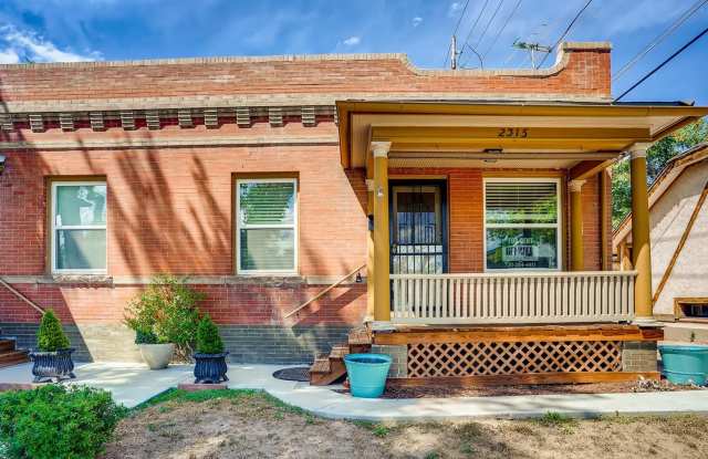 Charming 2 Bedroom in Cherry Creek- NEW AC UNIT! Fenced back space! photos photos Charming 2 Bedroom in Cherry Creek- NEW AC UNIT! Fenced back space! photos photos
