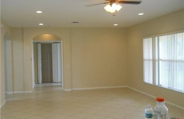 207 Palm Beach Plantation Boulevard Gallery 3