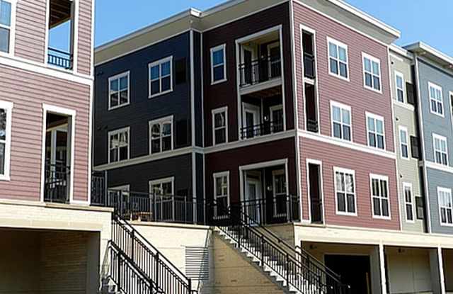 Washington Place Gallery 3