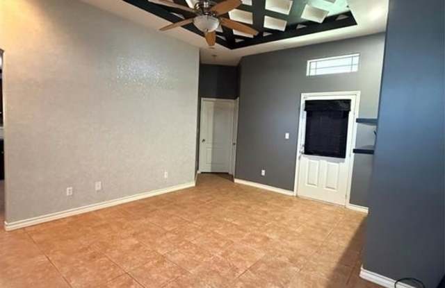 5117 N Gumwood Street N Gallery 4
