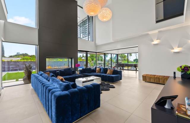 Ocean Villa Emilie by Gather: Private Gym, Pool & Ocean Views Gallery 4