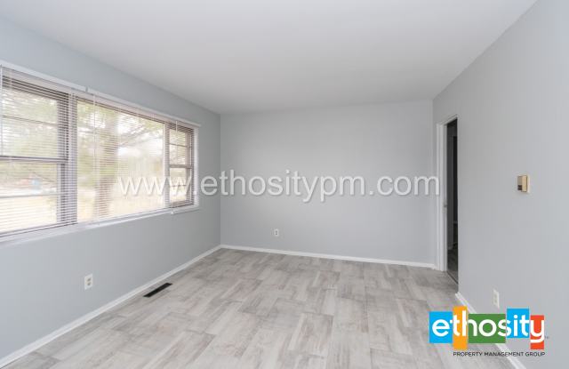 5820 Grandview Dr Gallery 3