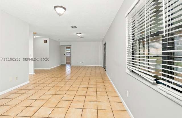 132 Santander Ct Gallery 3