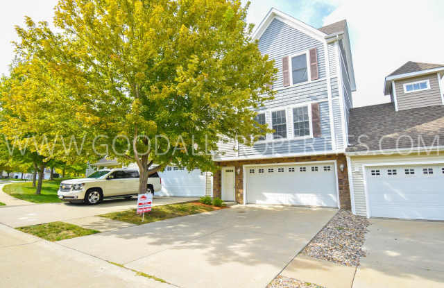 2 Bedroom, 2.5 bath townhome in Urbandale photos photos