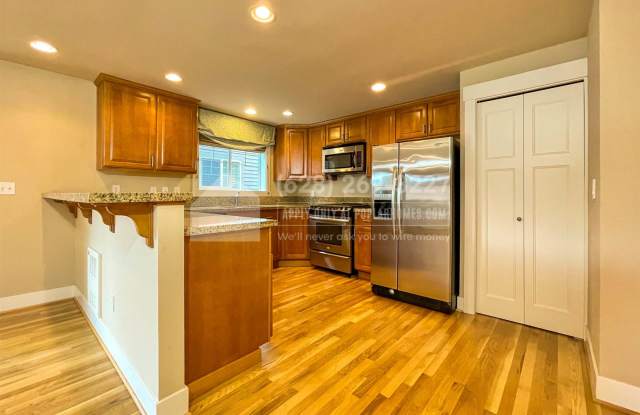 9209 Interlake Ave N #Unit A Gallery 3
