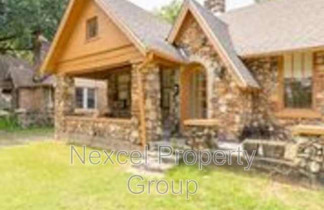 783 E Pkwy S., photos photos