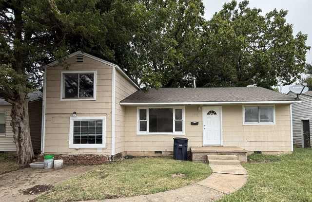 2614 West Oklahoma Avenue photos photos