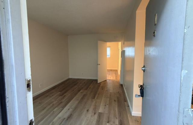 1451 Redondo Ave unit: 1 photos photos