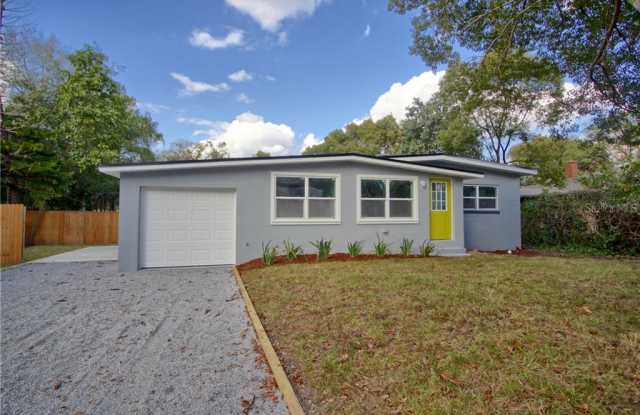 2401 RAEFORD ROAD - 2401 Raeford Road, Conway, FL 32806