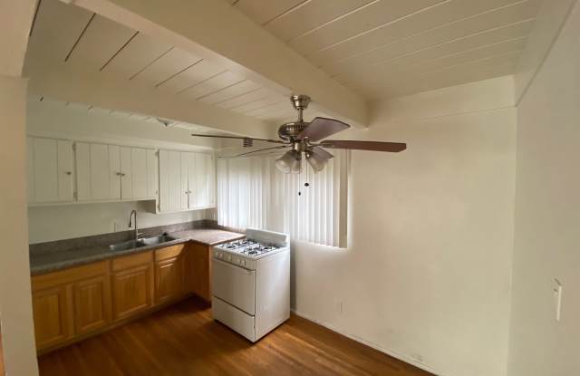 5415 San Vicente Blvd photos photos