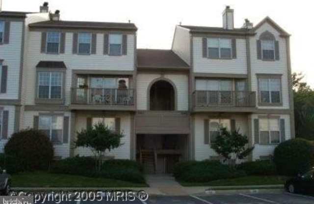 9260 CARDINAL FOREST Lane - 9260 Cardinal Forest Lane, Laurel Hill, VA 22079