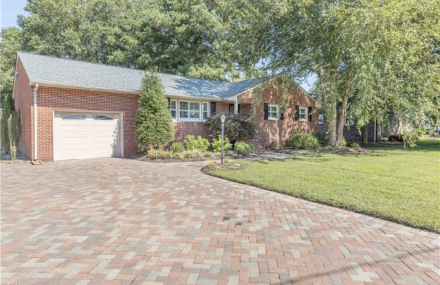 10 carroll Drive - 10 Carroll Drive, Poquoson, VA 23662