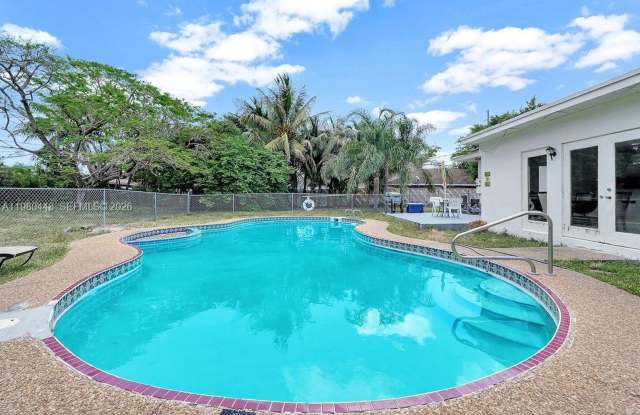 2417 Pierce Street -, Hollywood, FL 33020 photos photos